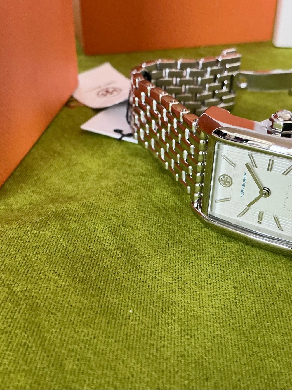 Tory Burch Eleanor Silver Stainless Steel Watch TBW1069 NWT Boxed - Picture 4 of 12